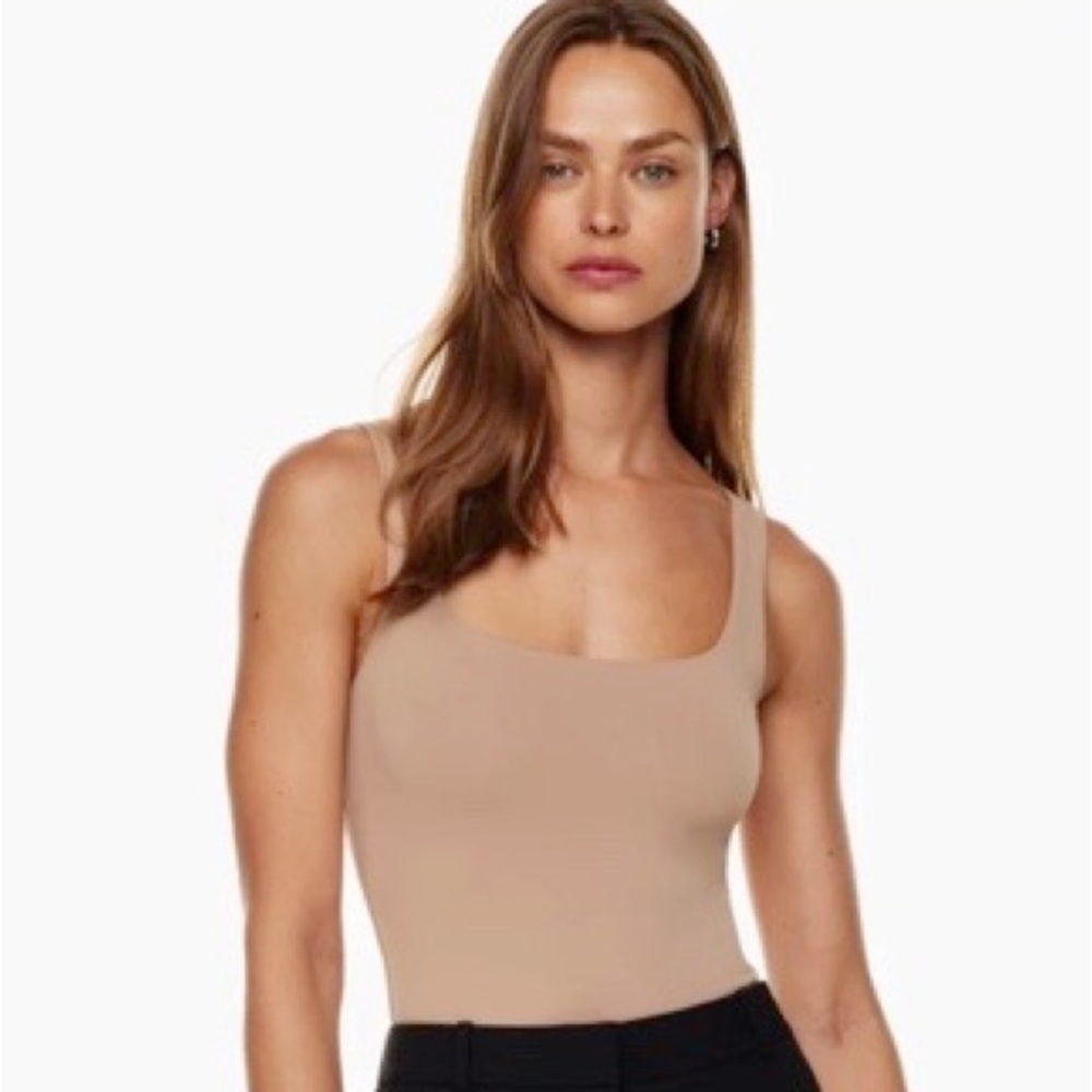 EUC Aritzia Babaton Contour Tank Bodysuit in TOASTY size XS